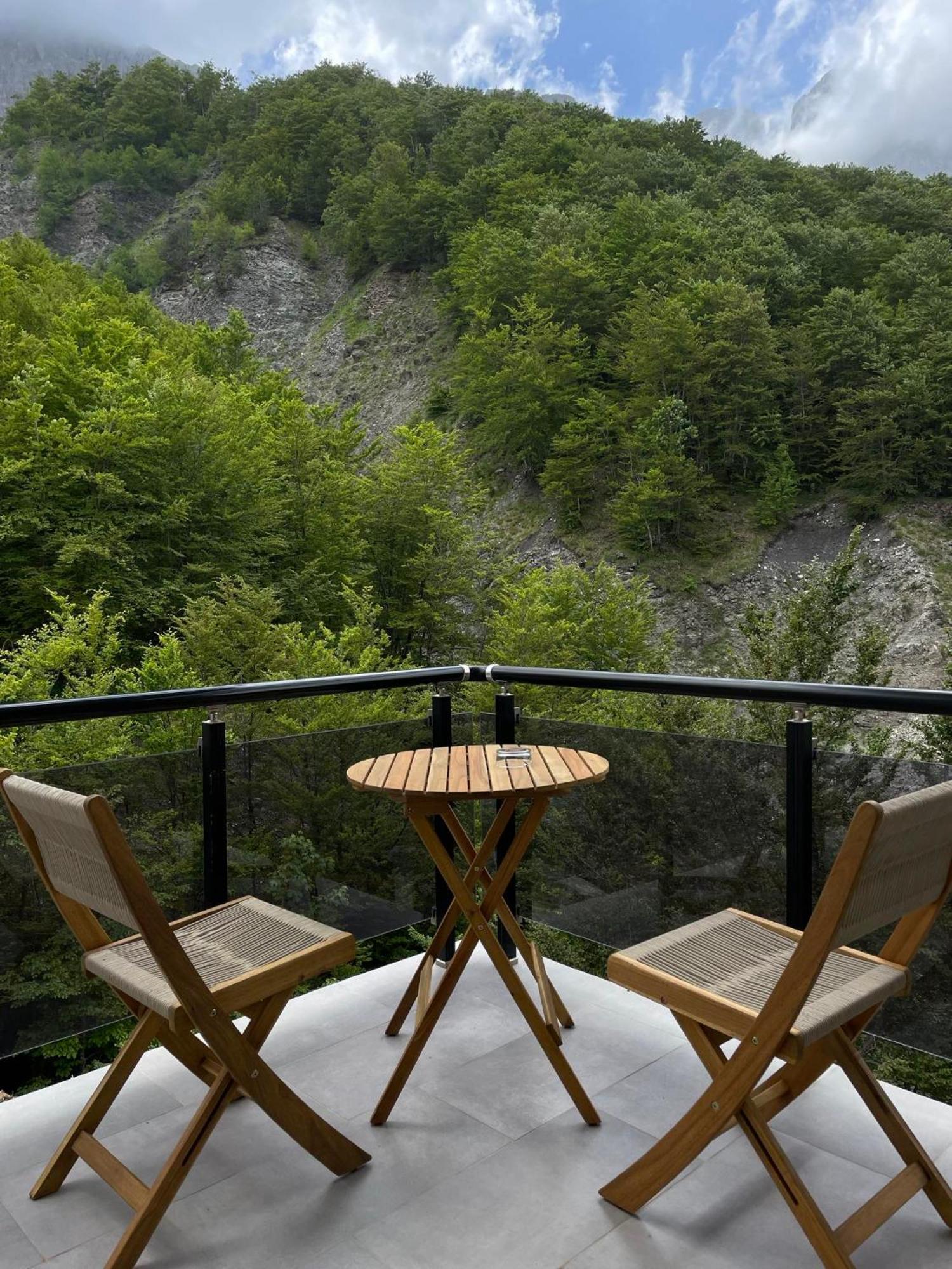 Valter & Drita'S Guesthouse Theth Dış mekan fotoğraf