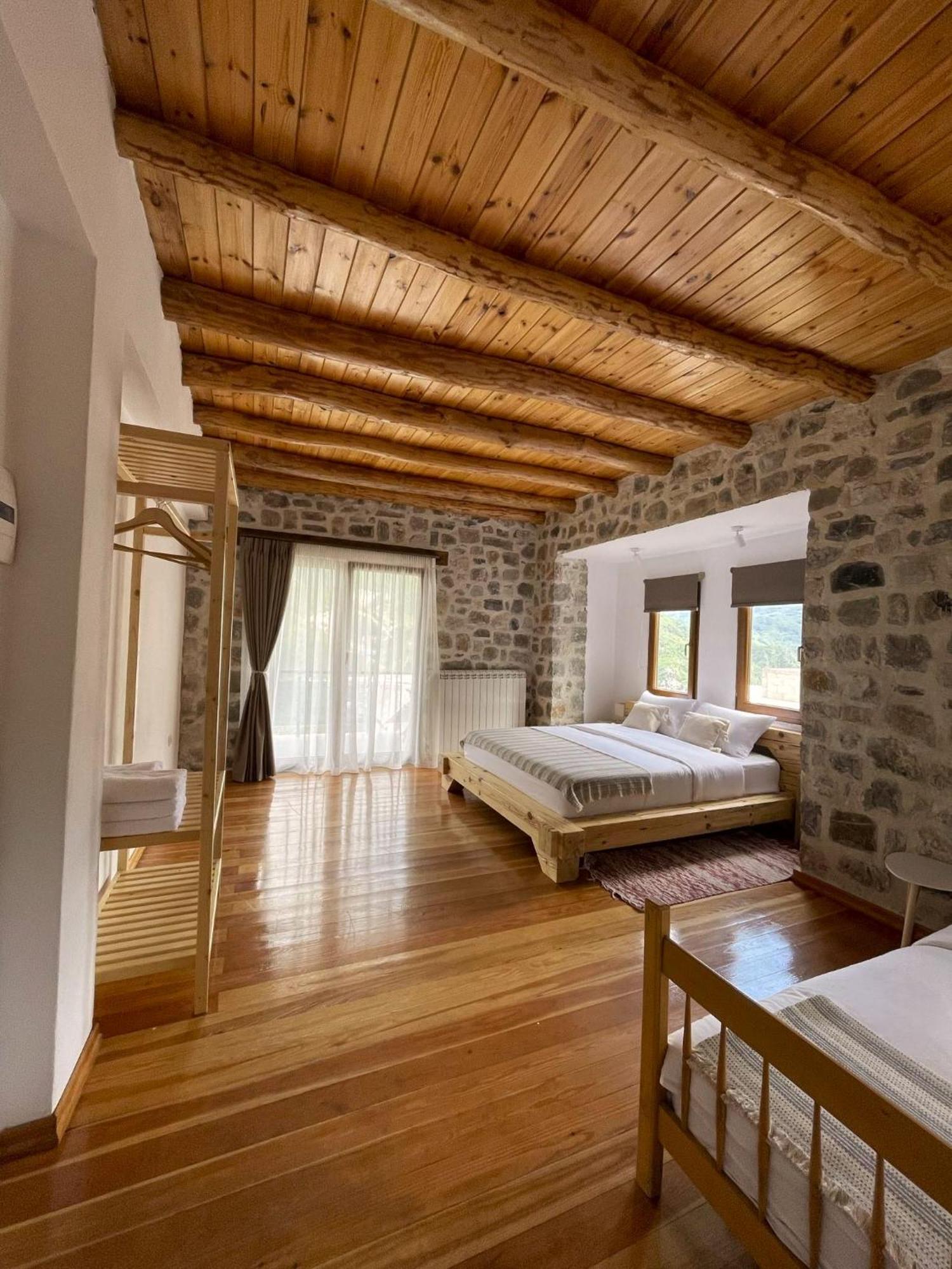 Valter & Drita'S Guesthouse Theth Dış mekan fotoğraf