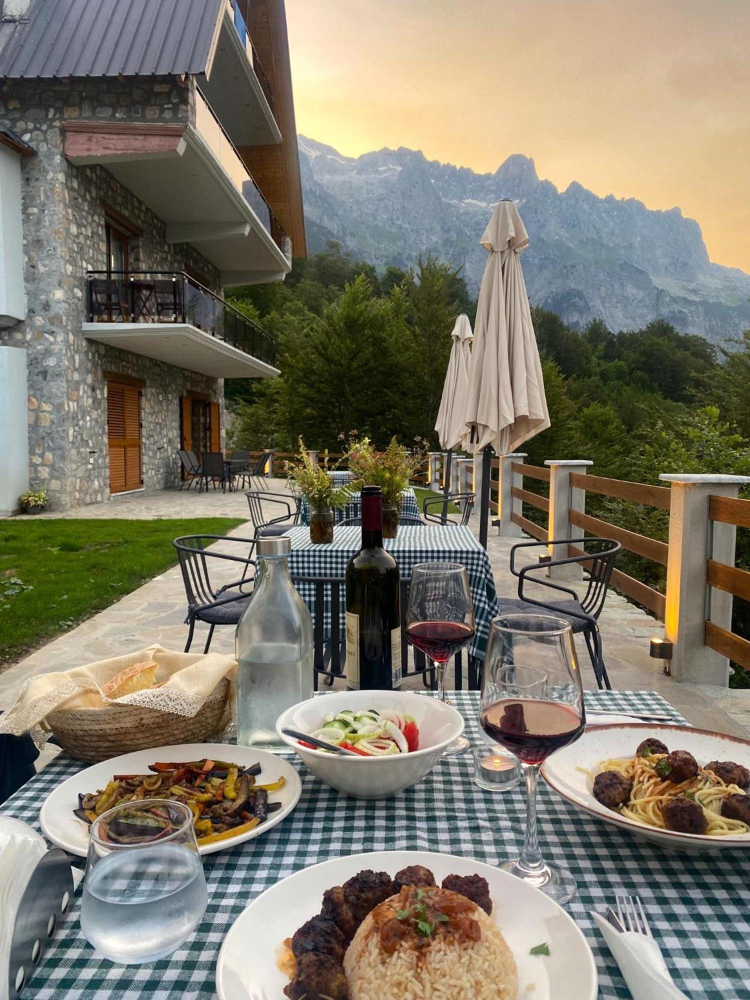 Valter & Drita'S Guesthouse Theth Dış mekan fotoğraf